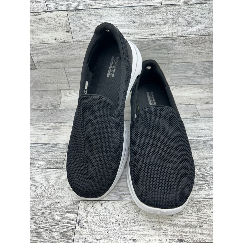 Skechers GoWalk 5 Black White‎ Mesh Slip On Walking Shoes 15901 Women Sz 10